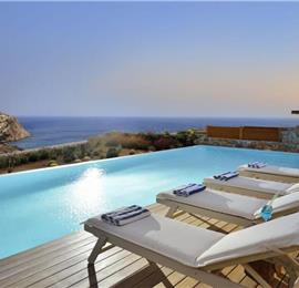 4 Bedroom Villa with Infinity Pool near Elia Beach on Mykonos, Sleeps 8